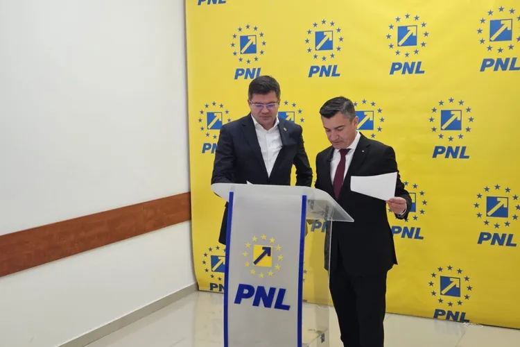 Primarul de Iași, apăsat de dosare (sursa: ziaruldeiasi.ro)