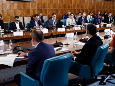 Cât costă tratația oferită în ședințele de Guvern Foto: Facebook