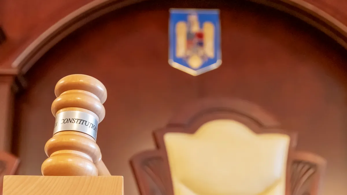 Suma monstruoasă la care ajunge cea mai mare pensie specială  Foto: CCR