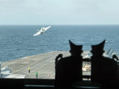 Cât e șpaga cerută de iranieni ca să permită petrolierelor să treacă prin strâmtoarea Ormuz Foto: Facebook USS Abraham Lincoln