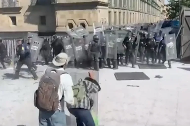 Protest masiv în Mexic (sursa: BBC)