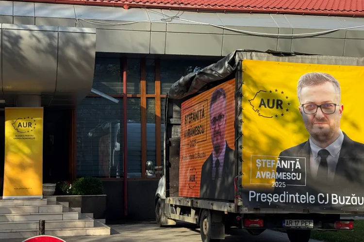 AUR fură curent: panoul electoral de pe camionetă a funcționat cu electricitate de la CJ Buzău Foto: Stiri din Surse Buzau