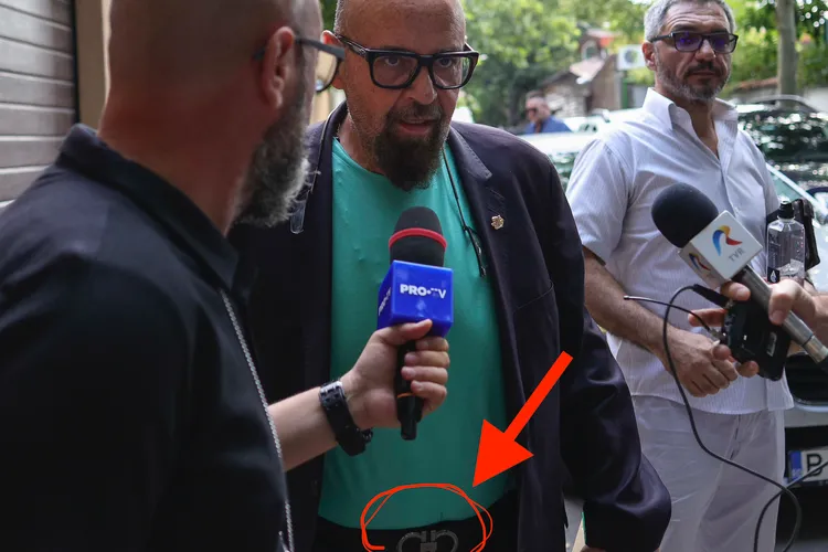 Piedone, cu curea Salvatore Ferragamo de sute de euro la percheziție (sursa: Inquam Photos/Octav Ganea)