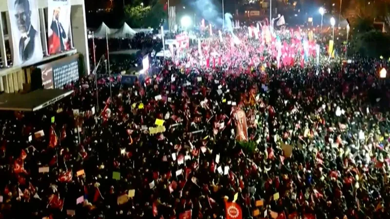 Arestarea primarului Istanbulului stârnește proteste masive (sursa: X/Ekrem İmamoğlu)