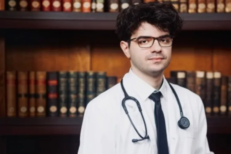 Parcurs academic rar întâlnit: absolvent de Medicină cu medii de 10, din liceu și până la finalul facultății
