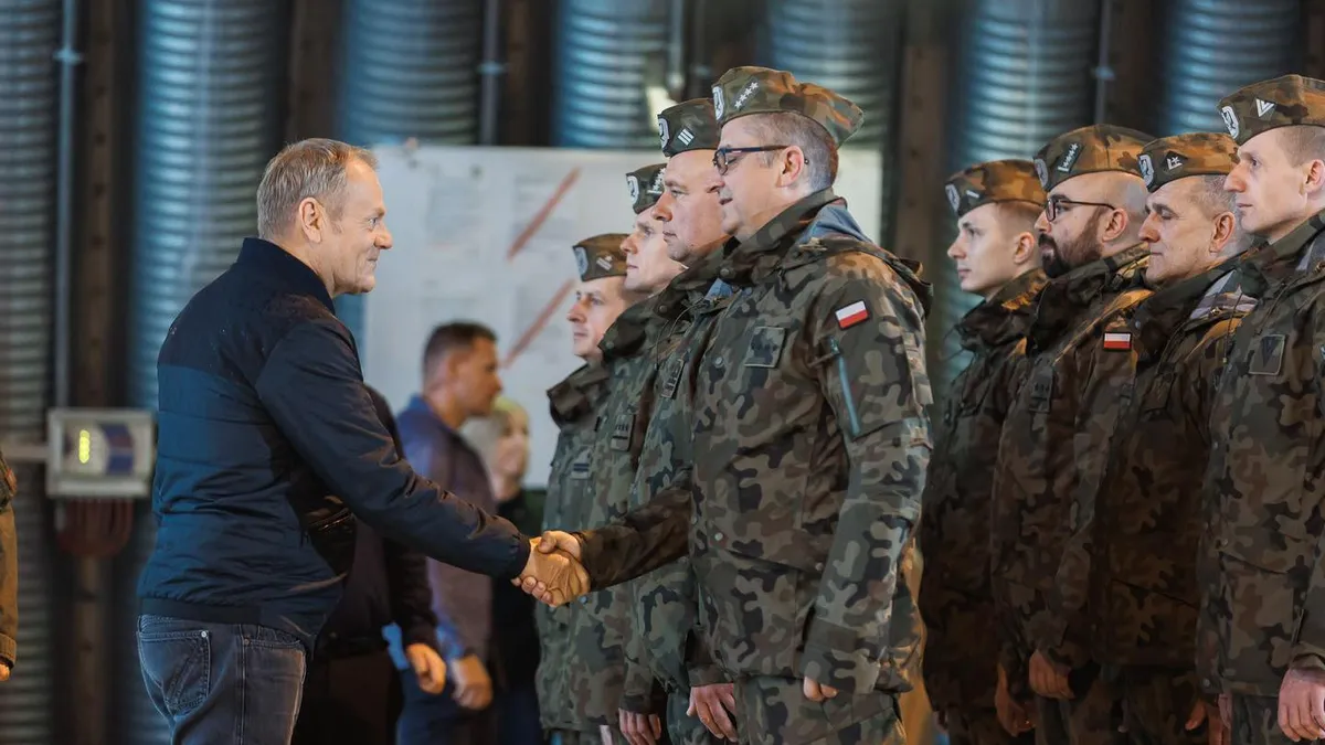 Serviciile poloneze de securitate au neutralizat o dronă aflată deasupra clădirilor guvernamentale Foto: Facebook Donald Tusk