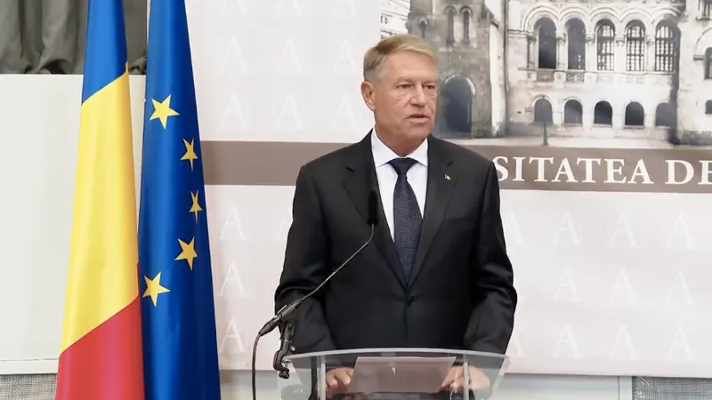 Iohannis redescoperă plagiatul, după momentul Ponta (sursa: Facebook/Administrația Prezidențială a României)