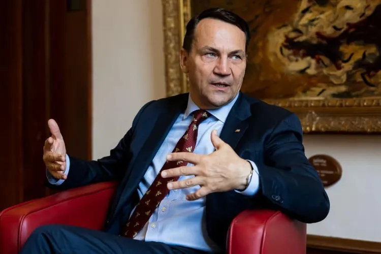 Varșovia salută autorizarea SUA dată Ucrainei (sursa: Facebook/Radosław Sikorski)