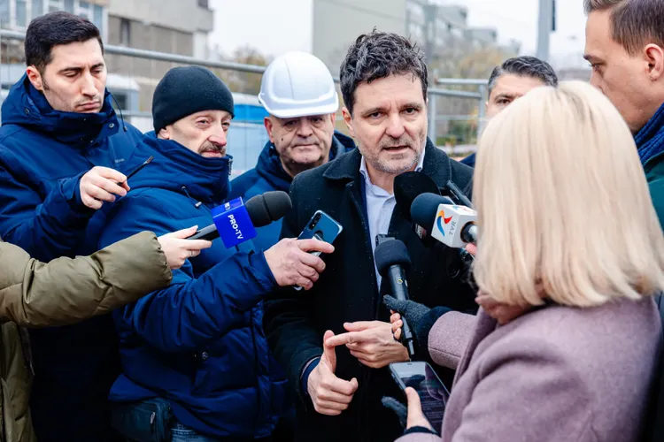 Alegerile pentru Primăria Capitalei - veşnica luptă între dreapta şi PSD, spune Nicușor Dan