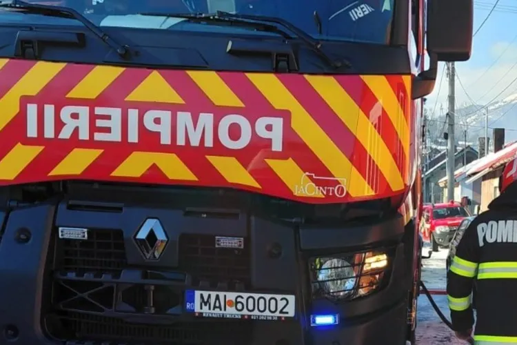 Accident pe A1, camion cu sulfat de amoniu implicat (sursa: Facebook/ISU Hunedoara)