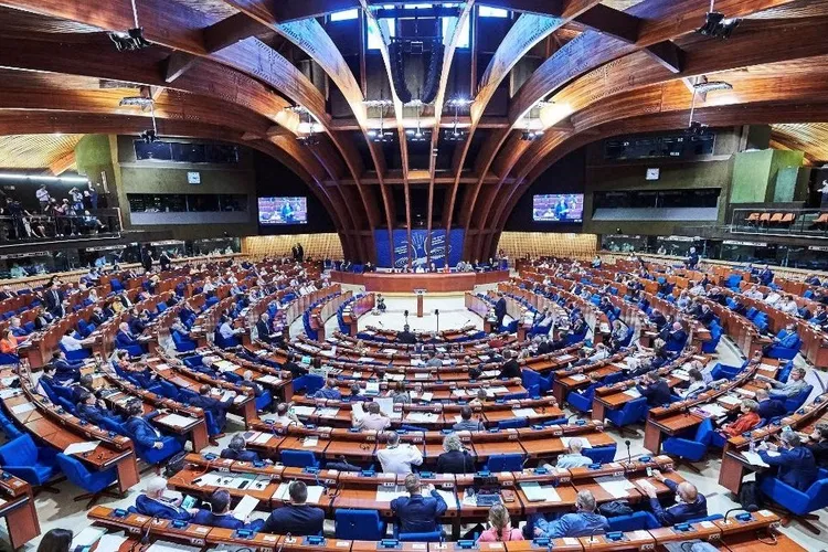 APCE: Tribunal internațional special pentru Putin (sursa: Twitter/PACE)