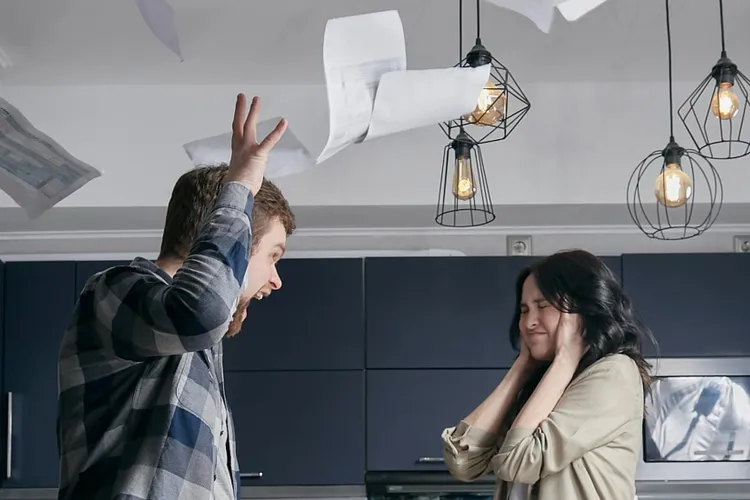 Afacerist păcălit de soție în divorț strategic (sursa: Pexels/Mikhail Nilov)