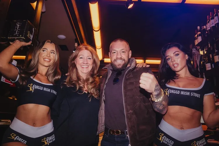 Conor McGregor, condamnat să plătească despăgubiri (sursa: Facebook/Conor McGregor)