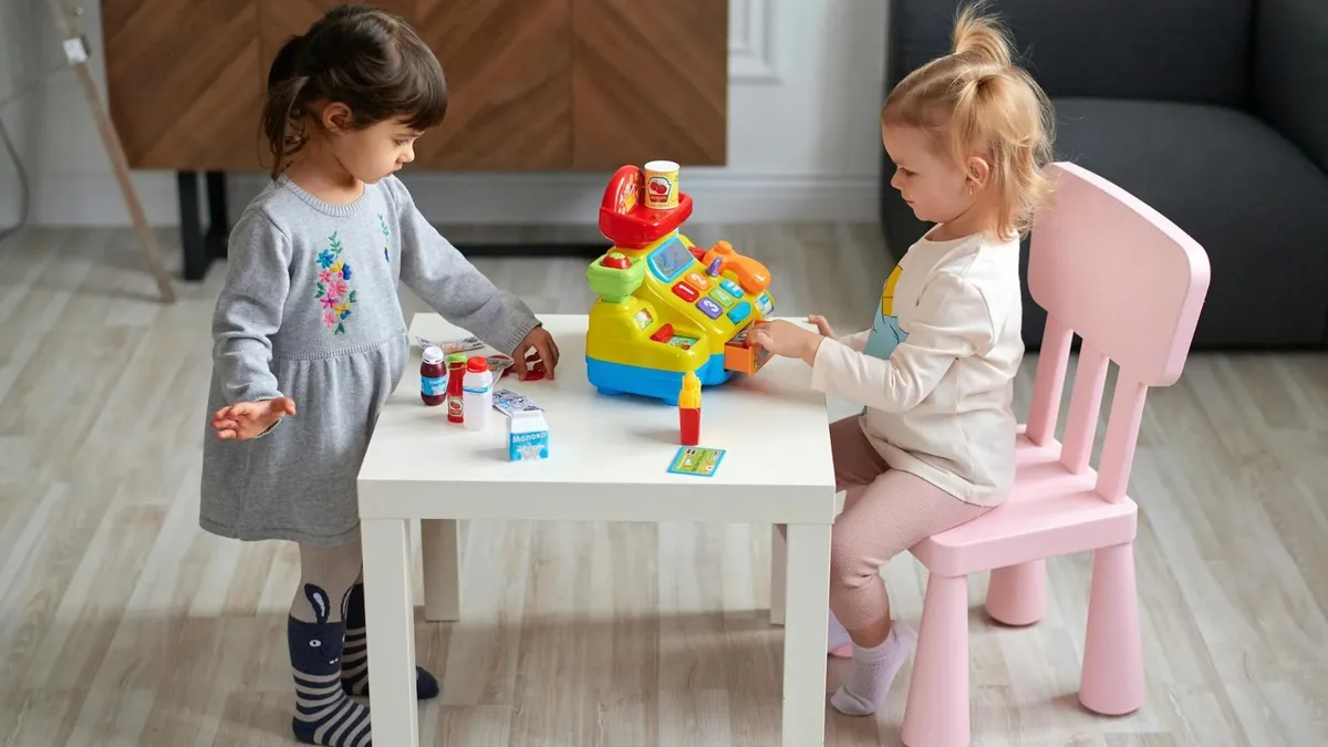 Patru județe cresc demografic în România (sursa: Facebook/Polesie Toys)