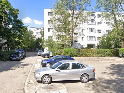 Strivită și ucisă de o mașină pe o alee dintre blocuri: doi ani cu suspendare