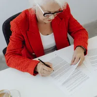 Șomajul, facultatea, armata și concediul pentru creșterea copilului pot conta la pensie: ce ani sunt recunoscuți în 2026