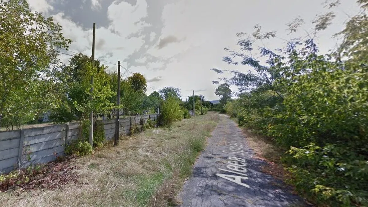 Teren cumpărat legal, „naționalizat” de Primărie (sursa: Google Maps)