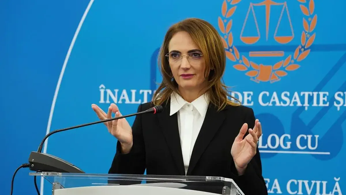 Biografia oficială a Liei Savonea, de negăsit