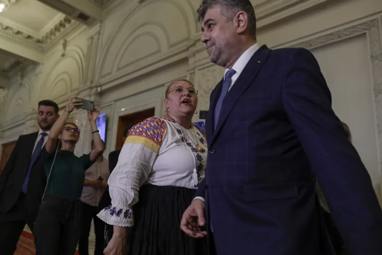 Ciolacu a invitat-o pe Șoșoacă la consultări Foto: Inquam/Octav ganea