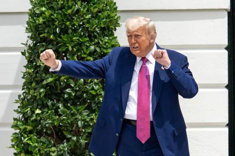 Donald Trump amenință UE cu tarife (sursa: Facebook/The White House)