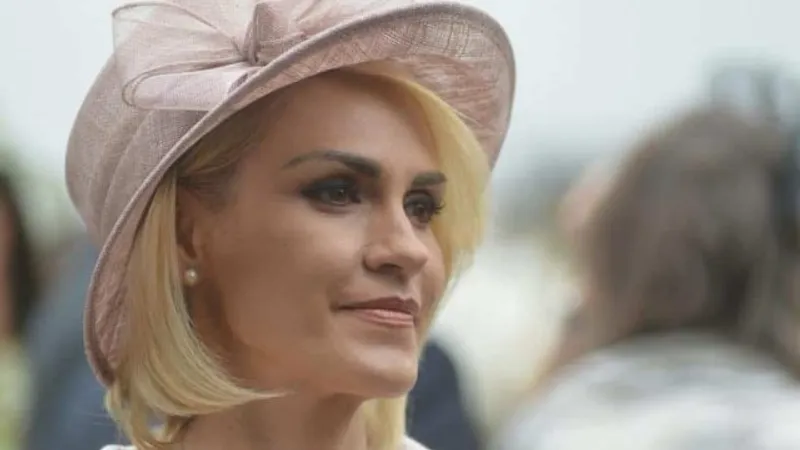 Firea toacă 500.000 de euro/an pe chirie pentru sediul ministerului ei Foto: Facebook