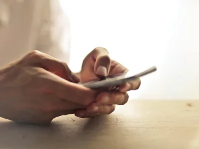 Escrocherie sentimentală online de 175.000 de euro (sursa: Pexels/Adrienn)