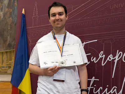 Un tânăr român olimpic dă o lecție magistrală despre AI: Există de 30 de ani și nu e doar conversație cu un robot