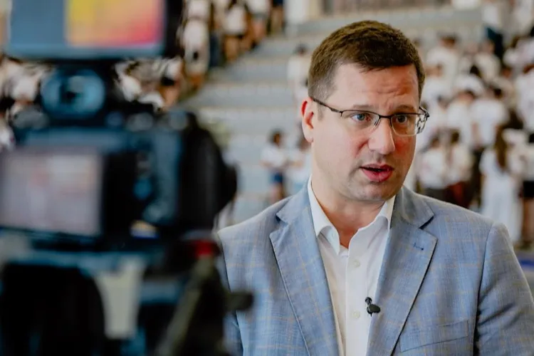 Ungaria blochează site-uri de știri ucrainene (sursa: Facebook/Gulyás Gergely)