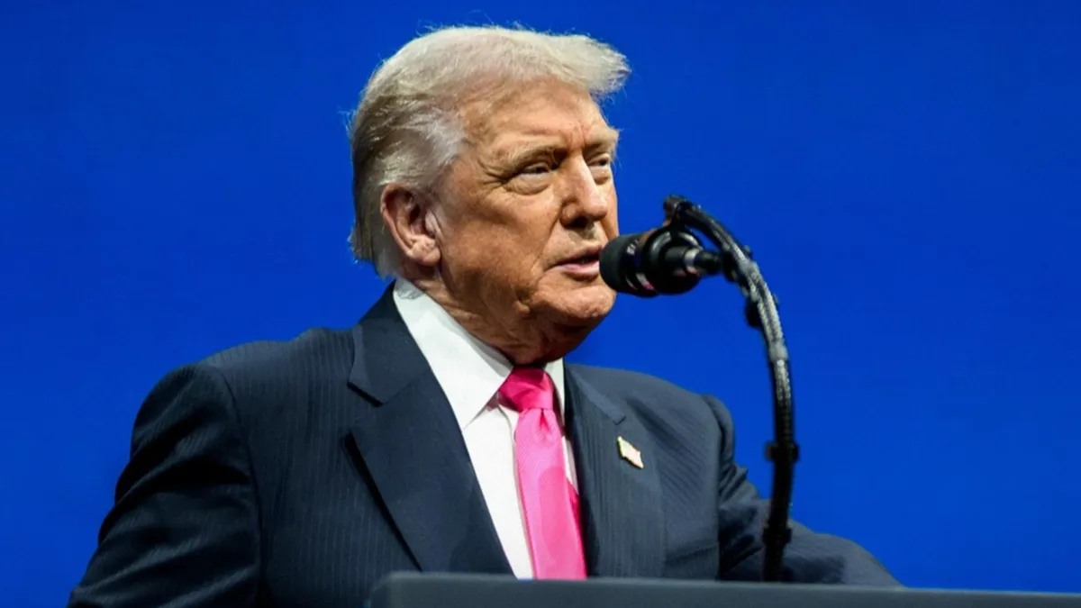 Trump respinge acuzațiile privind starea de sănătate (sursa: Facebook/The White House)