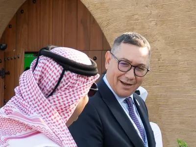 Fiica lui Ponta putea ieși din România, legal, neînsoțită de către un adult (sursa: Facebook/Victor Ponta)