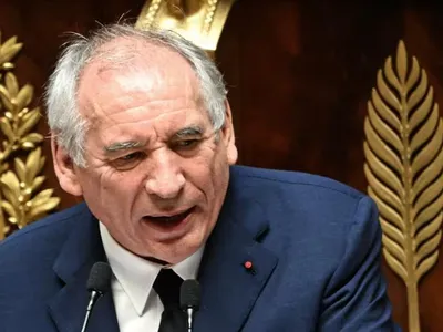 Guvernul Bayrou, înfrânt în Adunarea Națională (sursa: France Info)