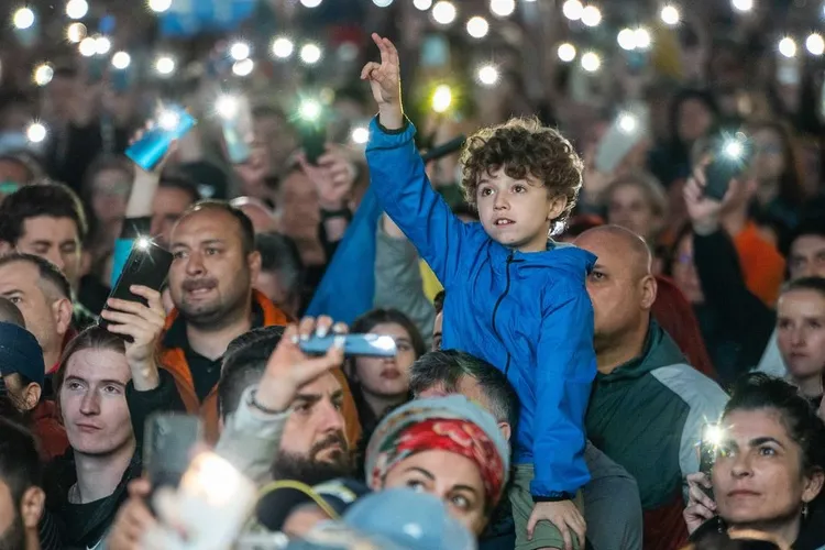 Șase senatori americani, mesaj înainte de alegeri în care sugerează susținerea pentru Nicușor Dan Foto: Facebook