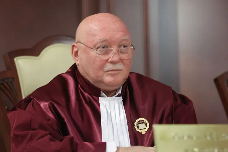 Judecătorul PSD din CCR Deliorga, care s-a plimbat cu jet privat, și-ar putea pierde mandatul - sancțiune disciplinară care trebuie votată de majoritatea din CCR