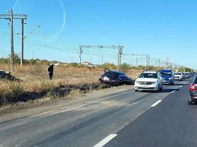 FOTO Becali a căzut cu Rolls Royce-ul în șanț. Latifundiarul din Pipera susține că nu el este vinovat și vrea să afle cine l-a încurcat în trafic Foto: GSP