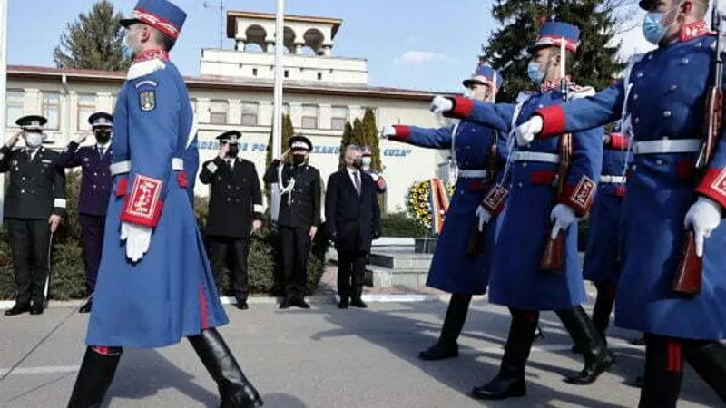 Colete cu droguri îngropate lângă Academia de Poliție  Foto: Academia de Politie