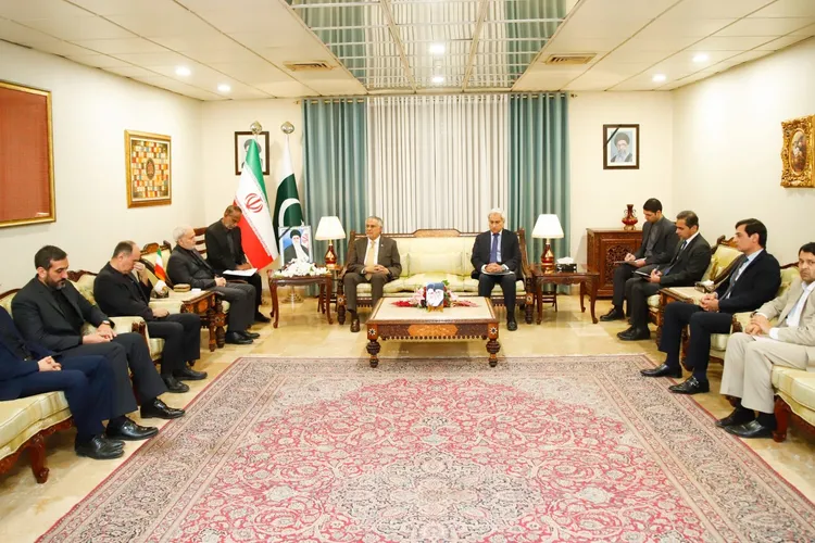 Iran permite nave pakistaneze prin Ormuz (sursa: Facebook/Ministry of Foreign Affairs, Islamabad)