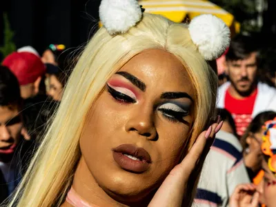 Ipocrizia femeilor trans: o identitate superficială (sursa: Pexels/Matteus Bernardes)