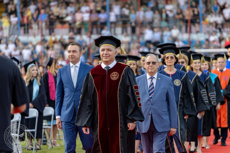 Senator PSD apără decizia de a eutanasia bolnavii Foto: Facebook Leonard Azamfirei