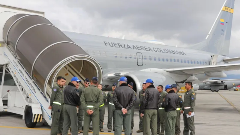 Columbia trimite avioane pentru repatrierea imigranților (sursa: X/Fuerza Aeroespacial Colombiana)