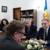 VIDEO Prisacariu și Marian discută, la podcastul „Cum e, de fapt?”, despre pensionara lui Neacșu și, mai ales, despre banii pe care îi ia de la stat