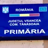 Bucăți de dronă în Vrancea, investigație MApN (sursa: Facebook/Primaria Comunei Tănăsoaia)