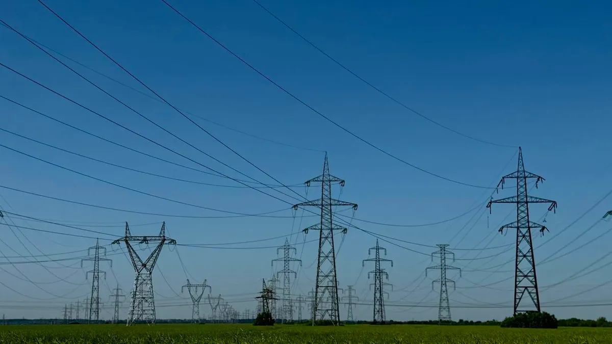 Prosumatorii, acuzați că scumpesc energia, iar prețul va fi plătit de consumatori Foto: Translelectrica