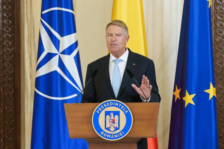 Încheierea mandatului lui Iohannis, ceremonia oficială (sursa: Facebook/Klaus Iohannis)