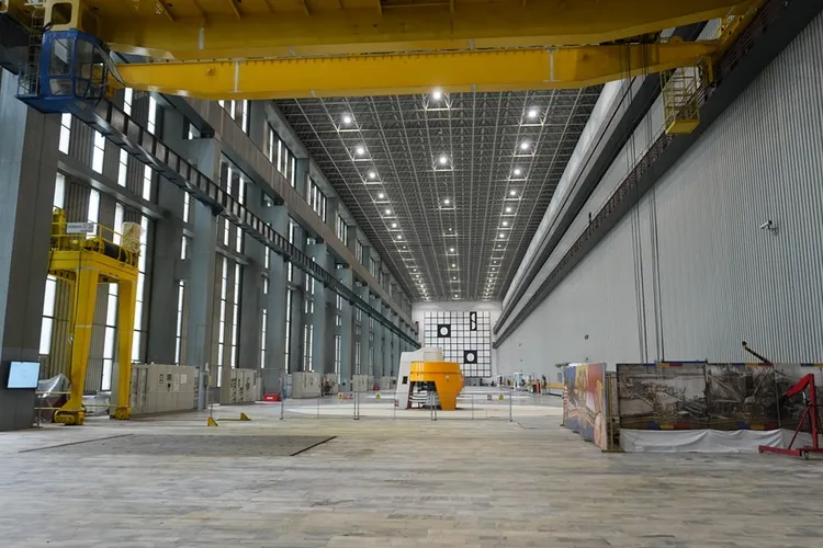 Suma uriașă pe care Guvernul ar putea să o încaseze vânzând acțiuni la companii de stat Foto: Facebook Hidroelectrica