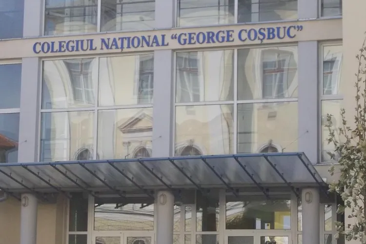 Elev de nouă ani agresează cadre didactice (sursa: Facebook/Colegiul Național George Coșbuc)