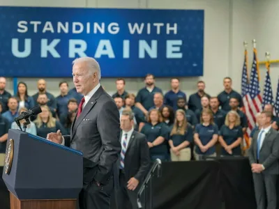 Biden trimite iar arme în Ucraina (sursa: Facebook/The White House)