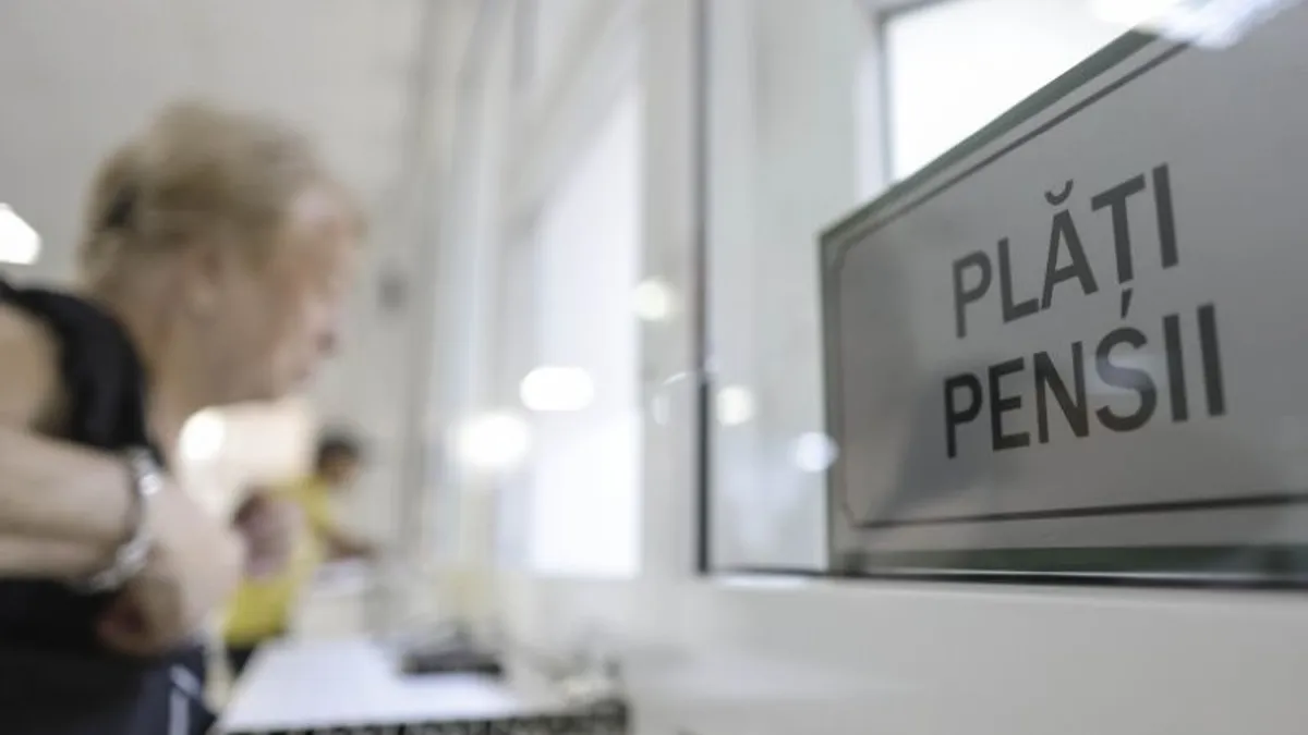 Jaf la Casa de Pensii, în detrimentul pensionarilor