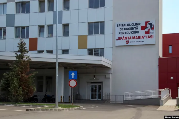 În saloanele de la secția ATI a spitalului de copii din Iași nu sunt chiuvete Foto: Miruna Turbatu