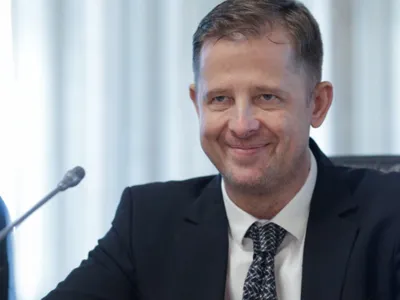 Consiliile Județene Ilfov și Teleroman sunt campioane la angajări. CJ Ilfov, condus de Hubert Thuma, PNL Foto: Inquam/George Calin