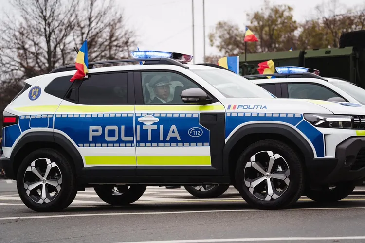 Patru medici de familie, reţinuţi pentru înşelăciune prin decontarea unor gărzi fictive Foto: Facebook Politia Romana